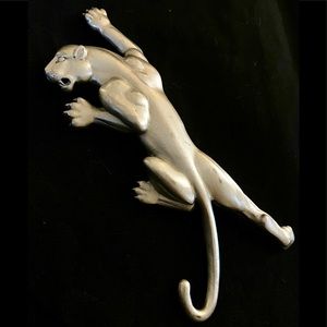 VINTAGE JJ 1986 BROOCH -